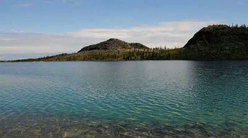Grande lago del oso, Canadá
